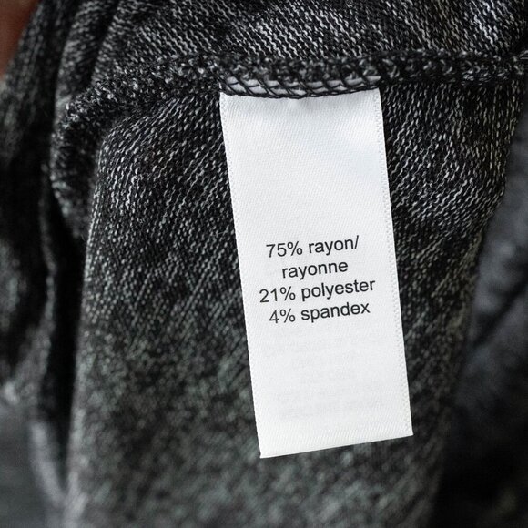 Maurices Tunic Sz Medium Heather Black Gray Knit Stretch Asymmetric Pockets Y2K - Picture 4 of 5